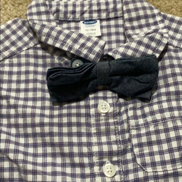 Old navy onesie with bow tie - Picture 2 of 3
